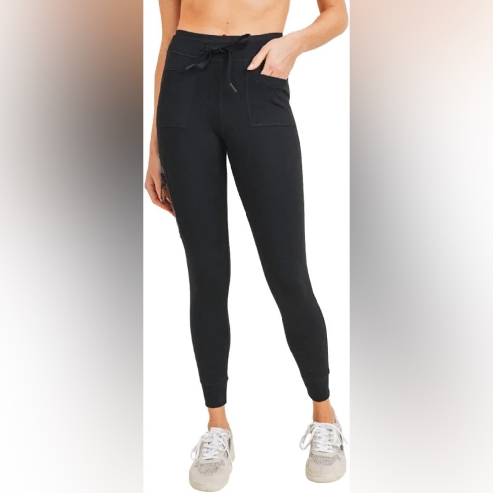 Mono B Clothing High-Rise Candice Utility Leggings